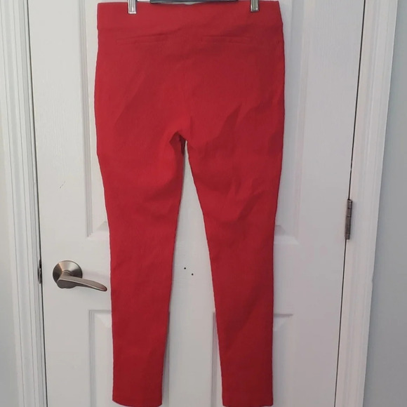 Mercer & Madison Red Textured Leggings - Picture 10 of 14